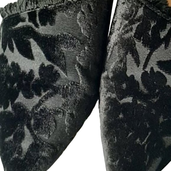 NEW AVA & AIDEN Women Bailey Burnished Velvet Fringe Trim Asymmetric Mule Slip - Picture 7 of 7